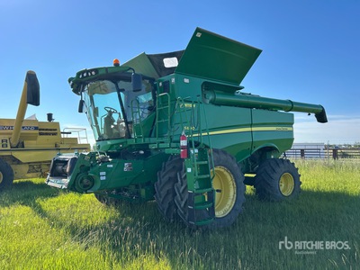 2014 John Deere S690 Cosechadora