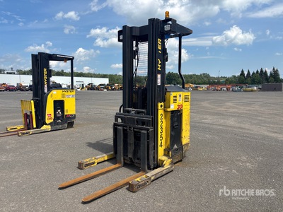 1998 Hyster N30XMR2 3000 lb Reach Truck