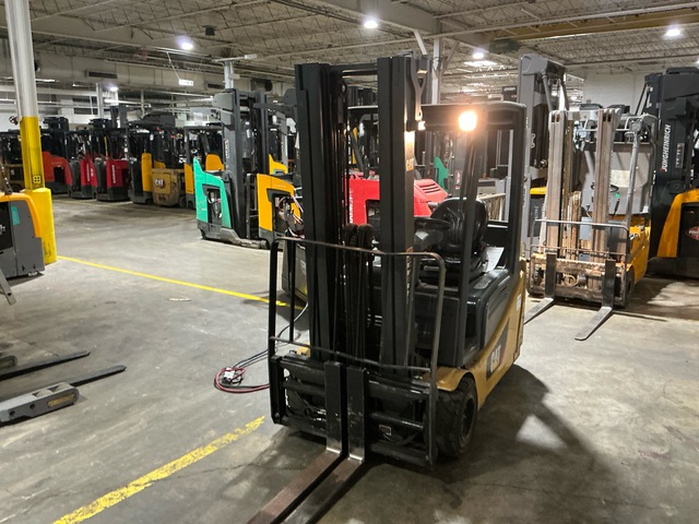 2019 Cat 2ET4000 3540 lb Electric Forklift