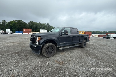 2022 Ford F-350 Lariat 4x4 Crew Cab Pickup
