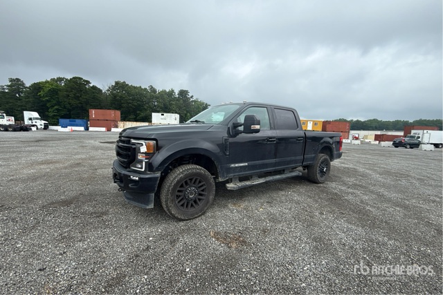 2022 Ford F-350 Lariat 4x4 Crew Cab Pickup