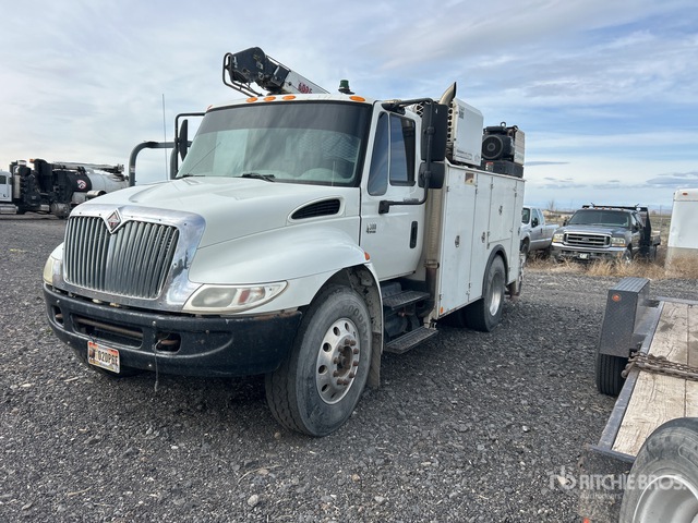 2005 International 4300 Service Truck
