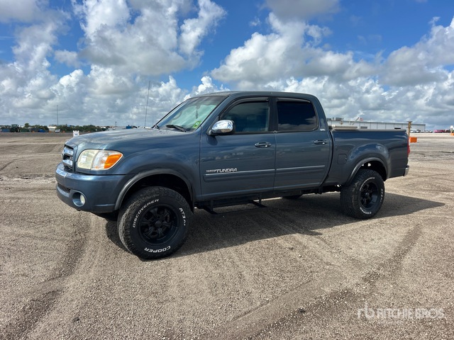 2006 Toyota Tundra SR5 4x4 Crew Cab Pickup