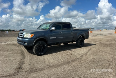 2006 Toyota Tundra SR5 4x4 Crew Cab Pickup