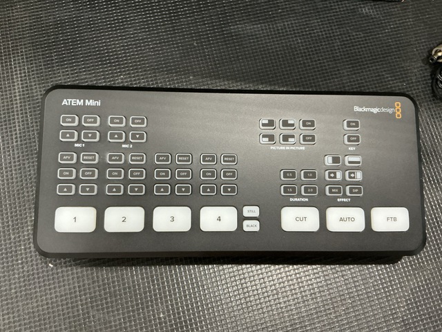 (56) Blackmagic Design ATEM Mini Live Production Streaming Switchers