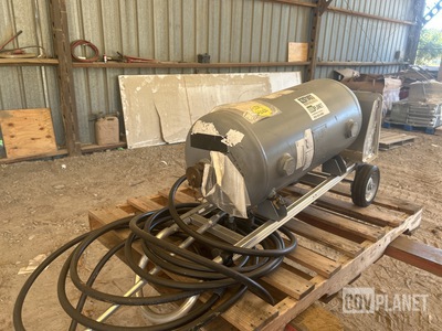 B&B Tritech 0020SS Portable Jet Blast Cleaning Machine
