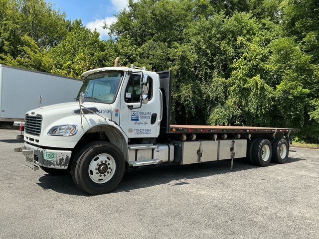 2020 Freightliner M2 106 6x4 Flatbed Truck
