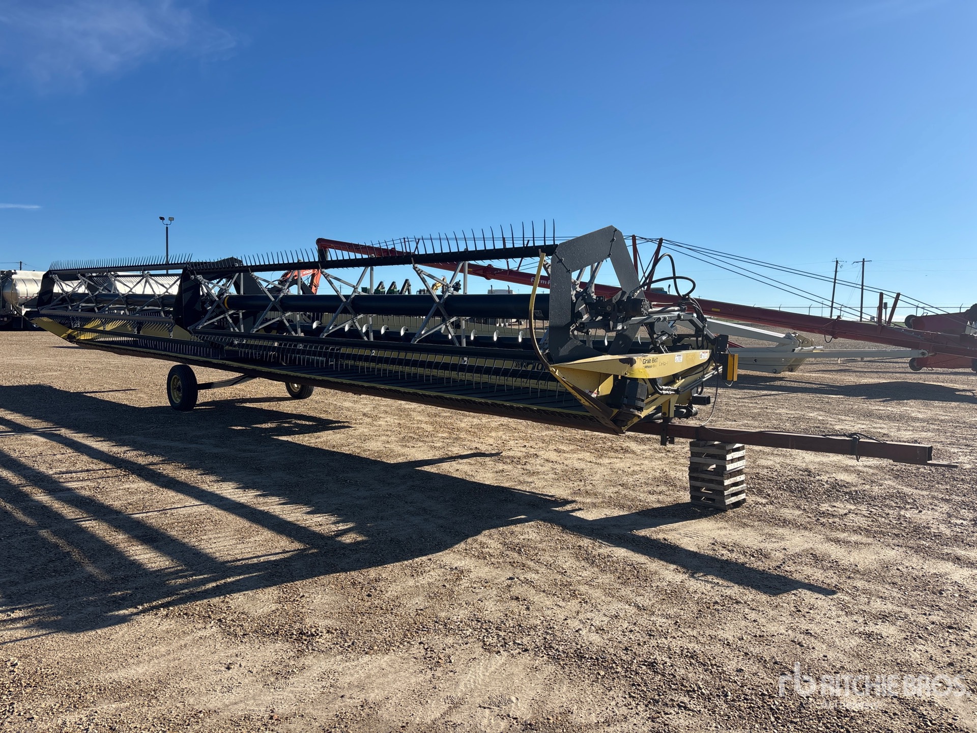 Honey Bee SP42 42 ft Grain Belt Combine Header