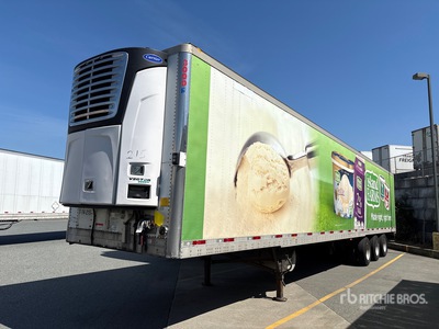 2014 Utility 53 ft x 102 in Tri/A Refrigerated Trailer