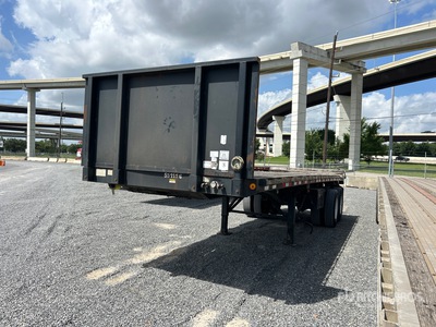 2012 Great Dane 28 ft T/A Flatbed Trailer