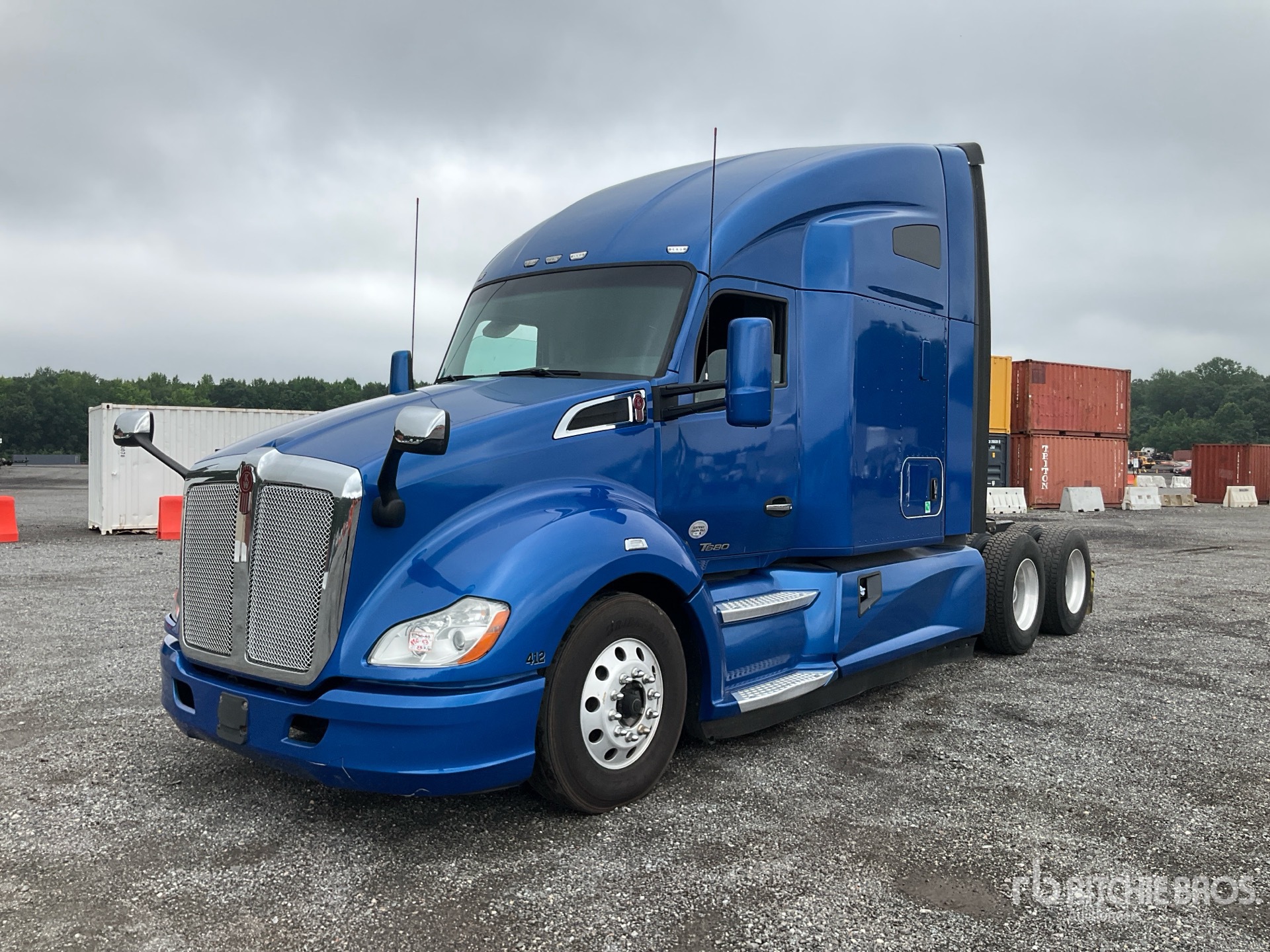 2020 Kenworth T680 6x4 T/A Sleeper Truck Tractor