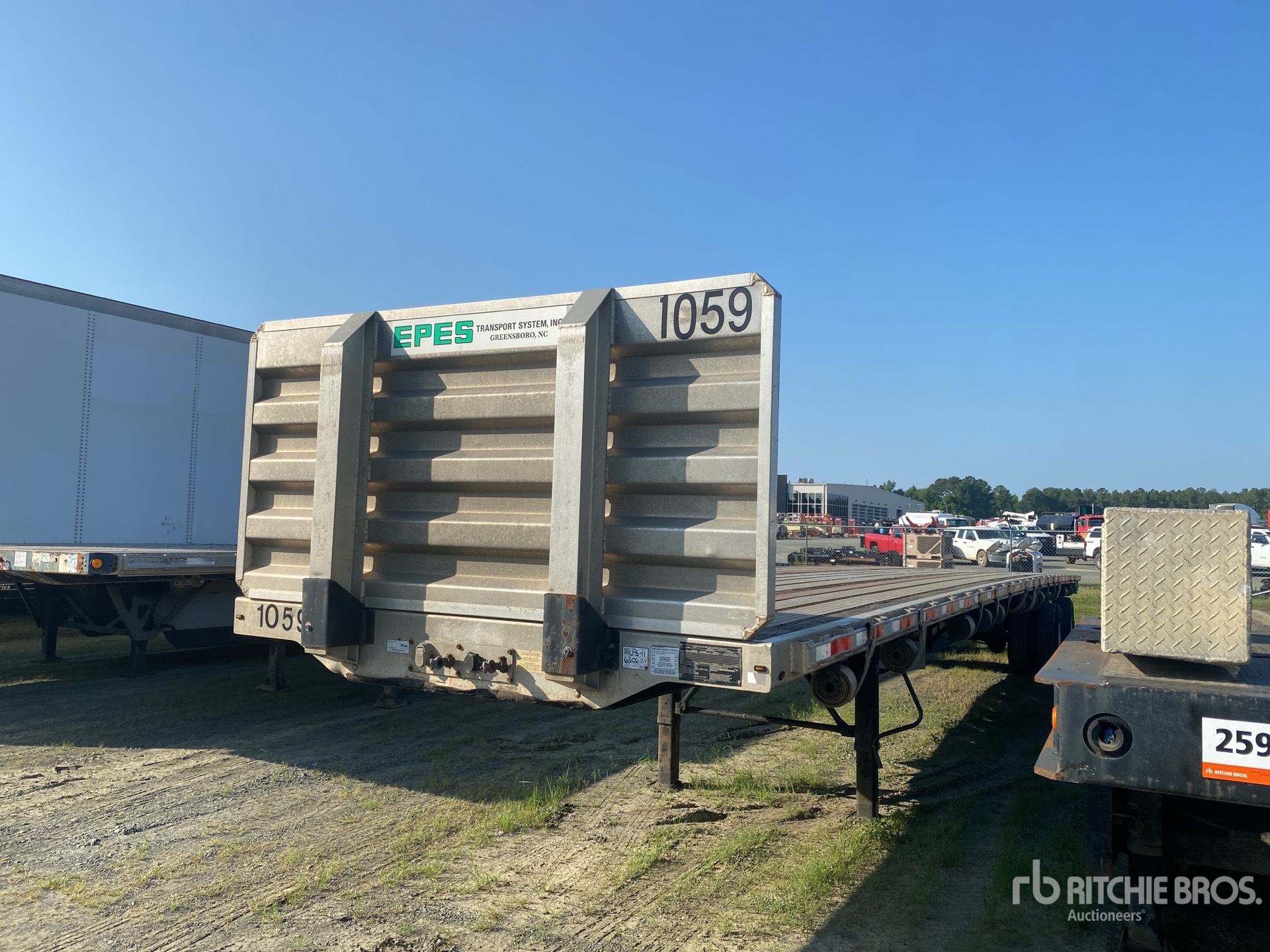 2012 Transcraft 53 ft T/A Flatbed Trailer