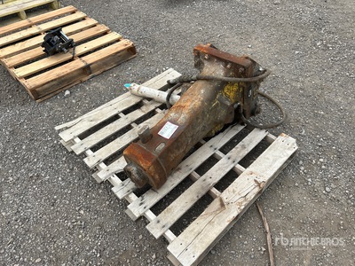 Epiroc SB452 Q/C Hydraulic Breaker