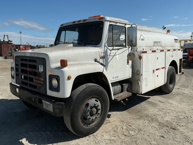 1988 Navistar 1754 Fuel Truck