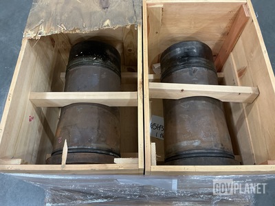 (2) MAN B&W Diesel 60610-13H-0225 Diesel Engine Cylinder Heads