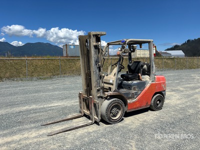 2017 Toyota 8FGU32 6500 lb Pneumatic Tire Forklift