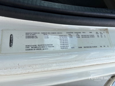 2020 Freightliner M2 106 6x4 Furgoneta caja cerrada