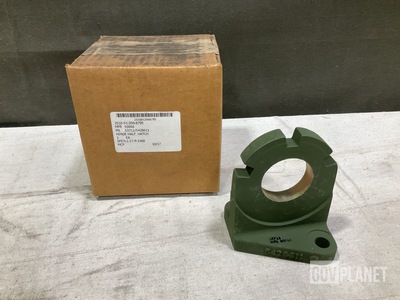 (39) A.G.H. Industries 5428611 Vehicular Door Hinges
