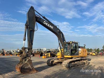 2013 John Deere 250G LC Tracked Excavator