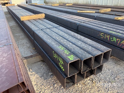 Quantity of (8) 5 in x 4 in x 1/4 in x 22 ft Rectangle Tubing Divers  (Unused)