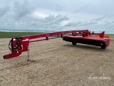 Massey Ferguson Hesston 1375 15 ft Mower Conditioner