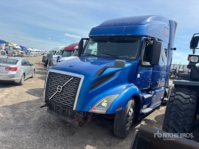 2019 Volvo VNL760 6x4 Cabeza Tractora Cabina Dormitorio (Inoperable)