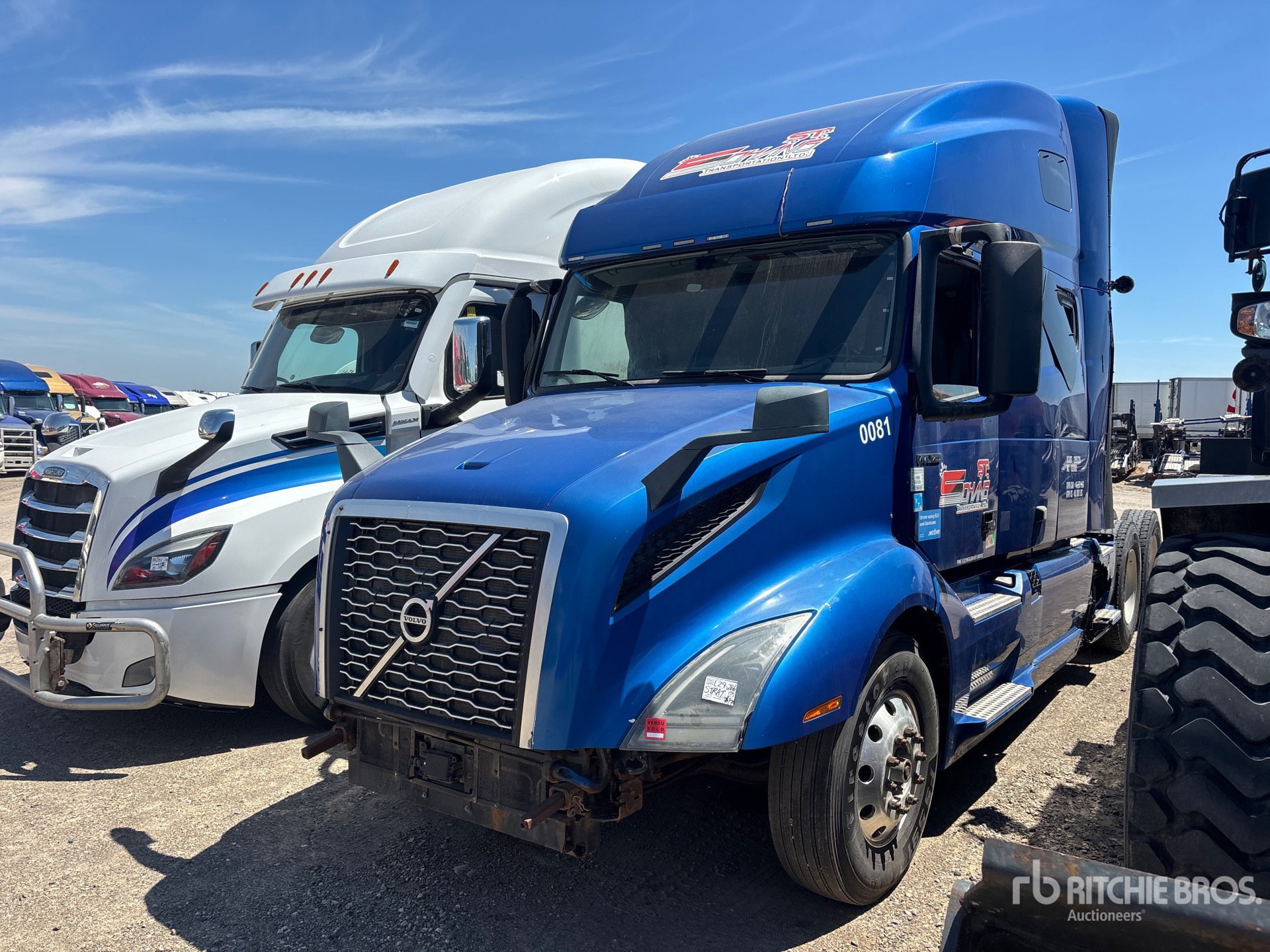 2019 Volvo VNL760 6x4 T/A Sleeper Truck Tractor