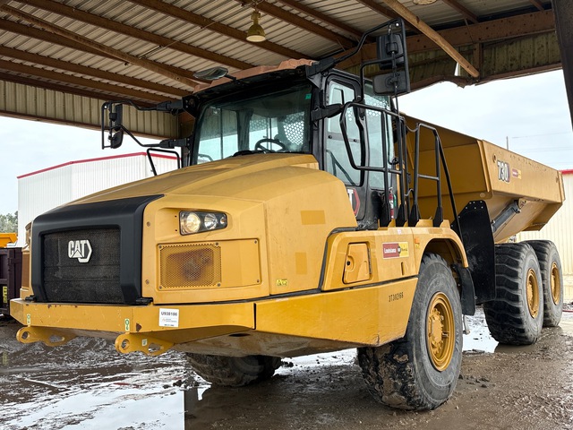 2022 Cat 730 Articulated Dump Truck