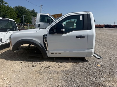 2025 Ford Cabine (Unused) - Fits Ford F-550