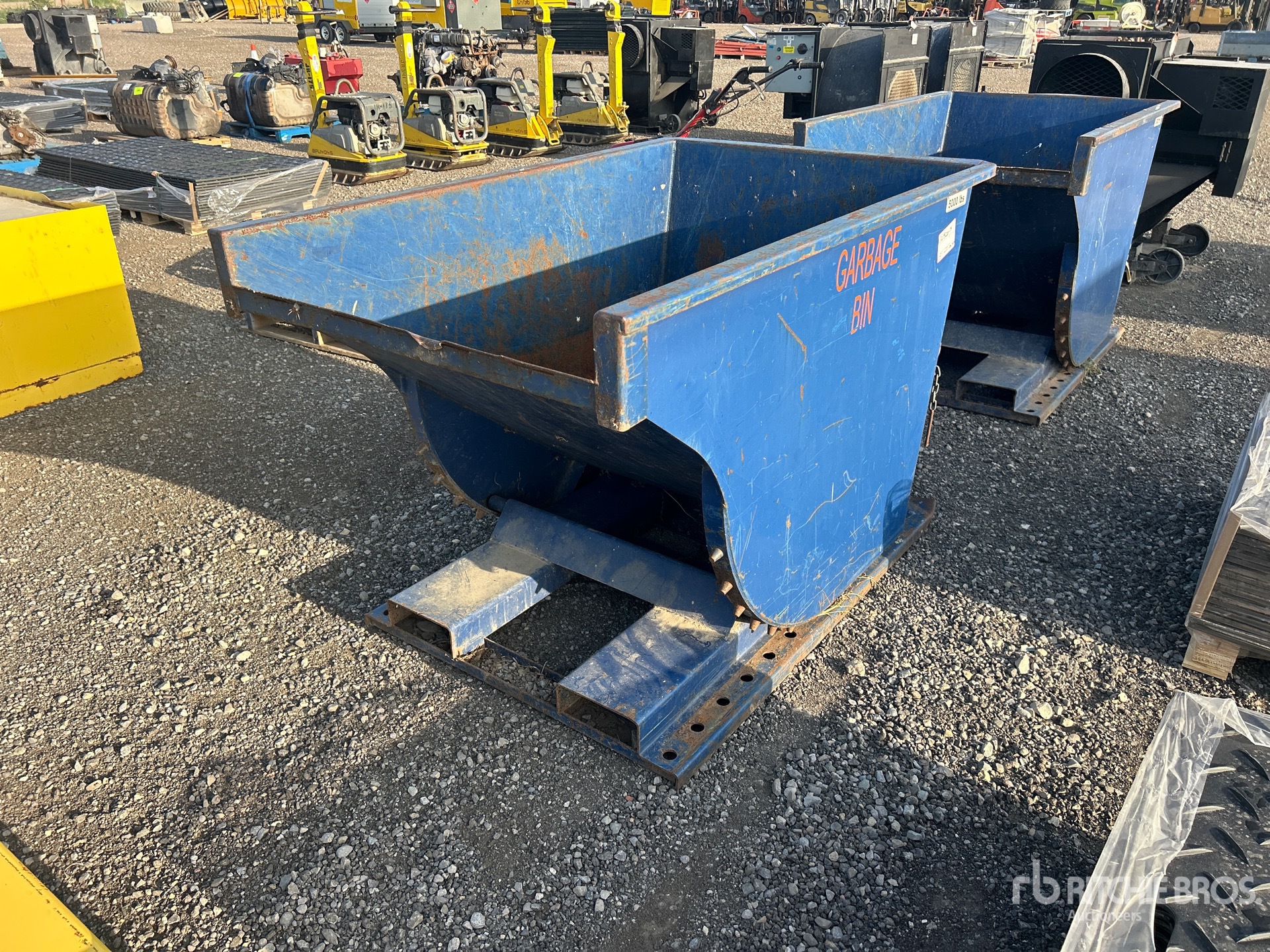5 ft 4 in Self-Dumping Hopper