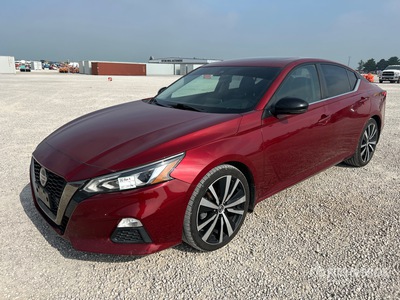 2020 Nissian Altima SR Automobile