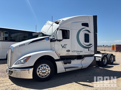 2025 Kenworth T680 6x4 Sleeper Prime Mover