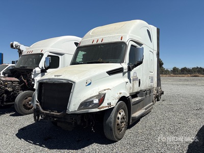 2020 Freightliner Cascadia 126 6x4 T/A Sleeper Truck Tractor