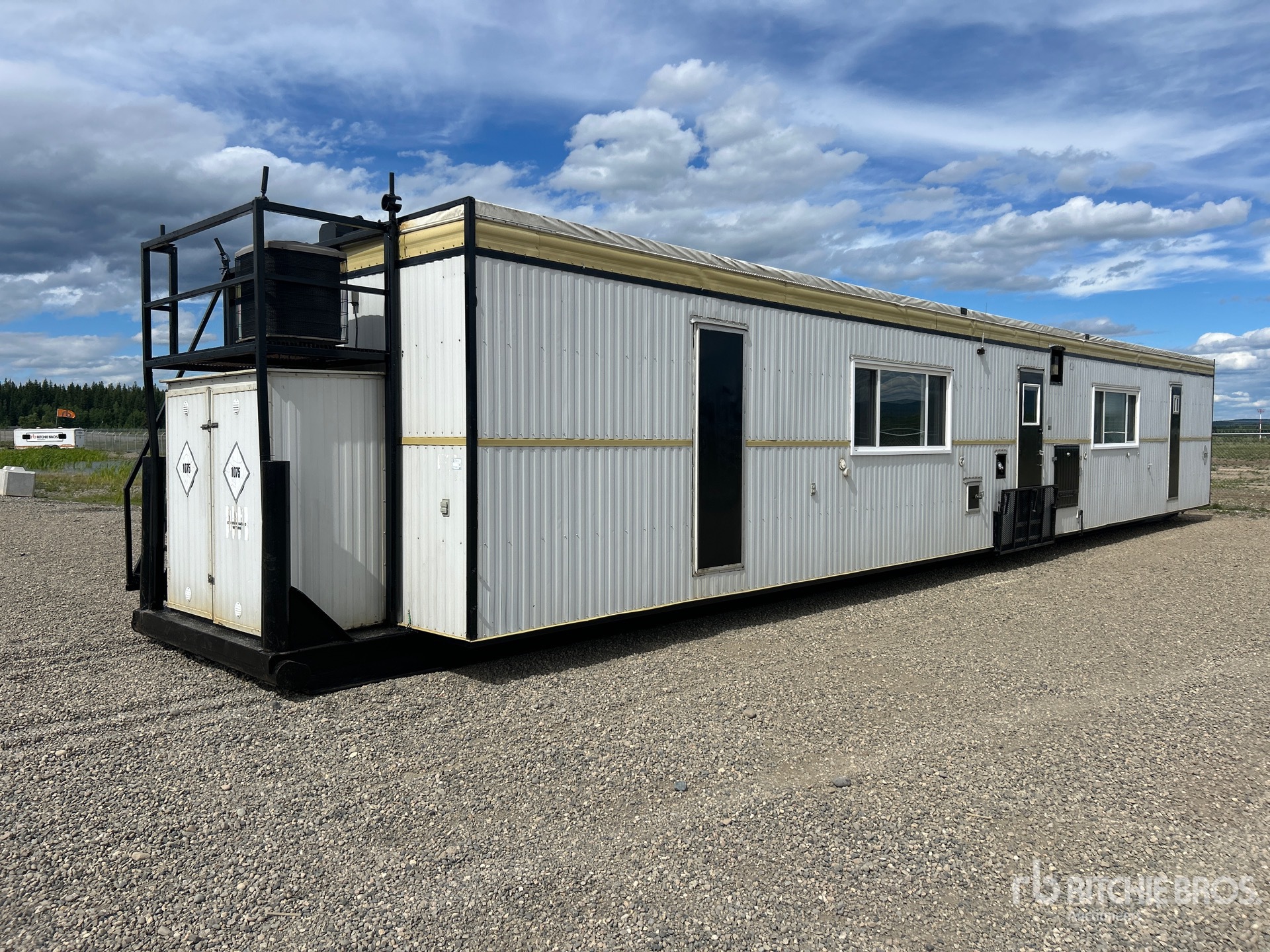 2001 Rapid Camp 60 ft x 12 ft Skid-Mounted Mobile Camp