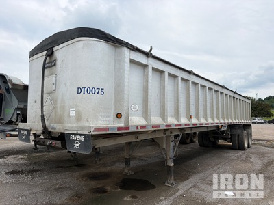 2000 Ravens Dump Trailer 39 ft T/A Aluminum End Dump Trailer