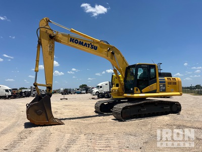 2022 Komatsu PC210LC-11 Tracked Excavator