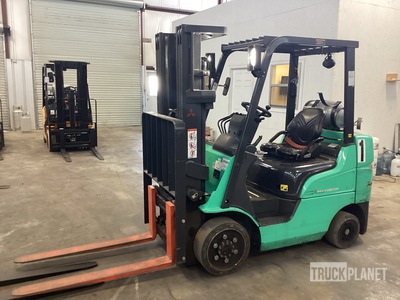 2018 Mitsubishi FGC25N 4750 lb Cushion Tire Forklift