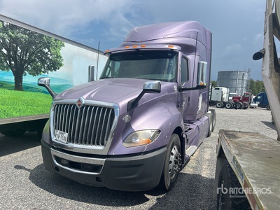 2018 International LT625 6x4 Cabeza Tractora Cabina Dormitorio (Inoperable)