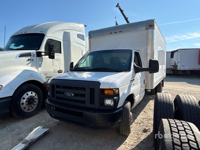 2016 Ford E-350 4x2 Furgonetka (Inoperable)