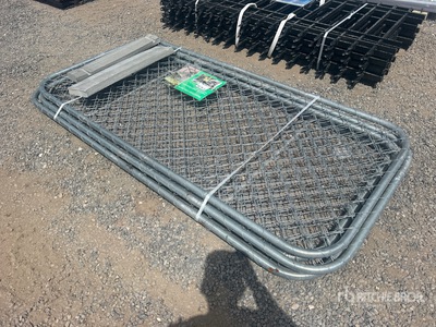 Quantity of (5) 7.9 ft x 3.8 ft Metal Chain Link Clôture du site (Unused)