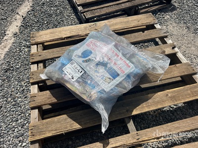 Quantity of (10) 2.4 In x 33 ft Blue Heavy Duty Ratchet Straps