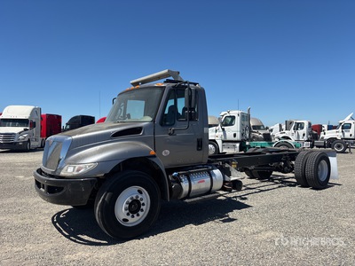 2019 International 4300 4x2 Cab and Chassis