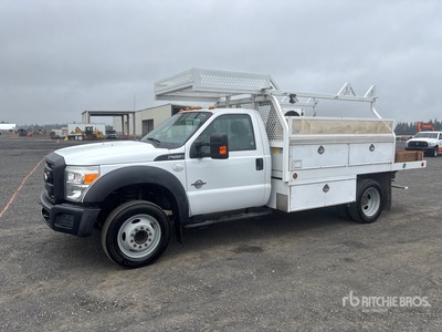 2016 Ford F-550 XL 4x2 Flatbed Truck