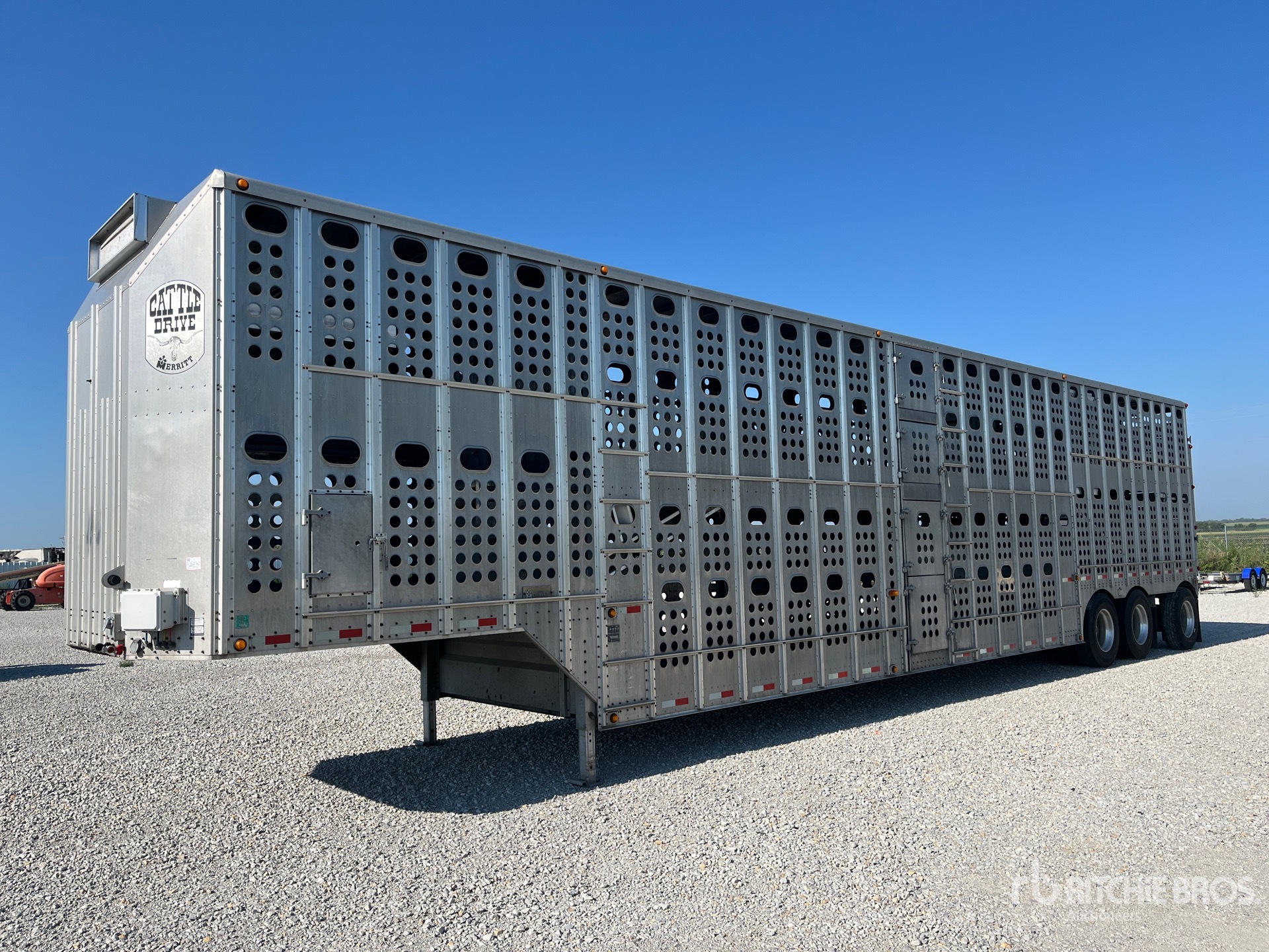 2017 Merritt ATT 53 ft Tri/A Livestock Trailer