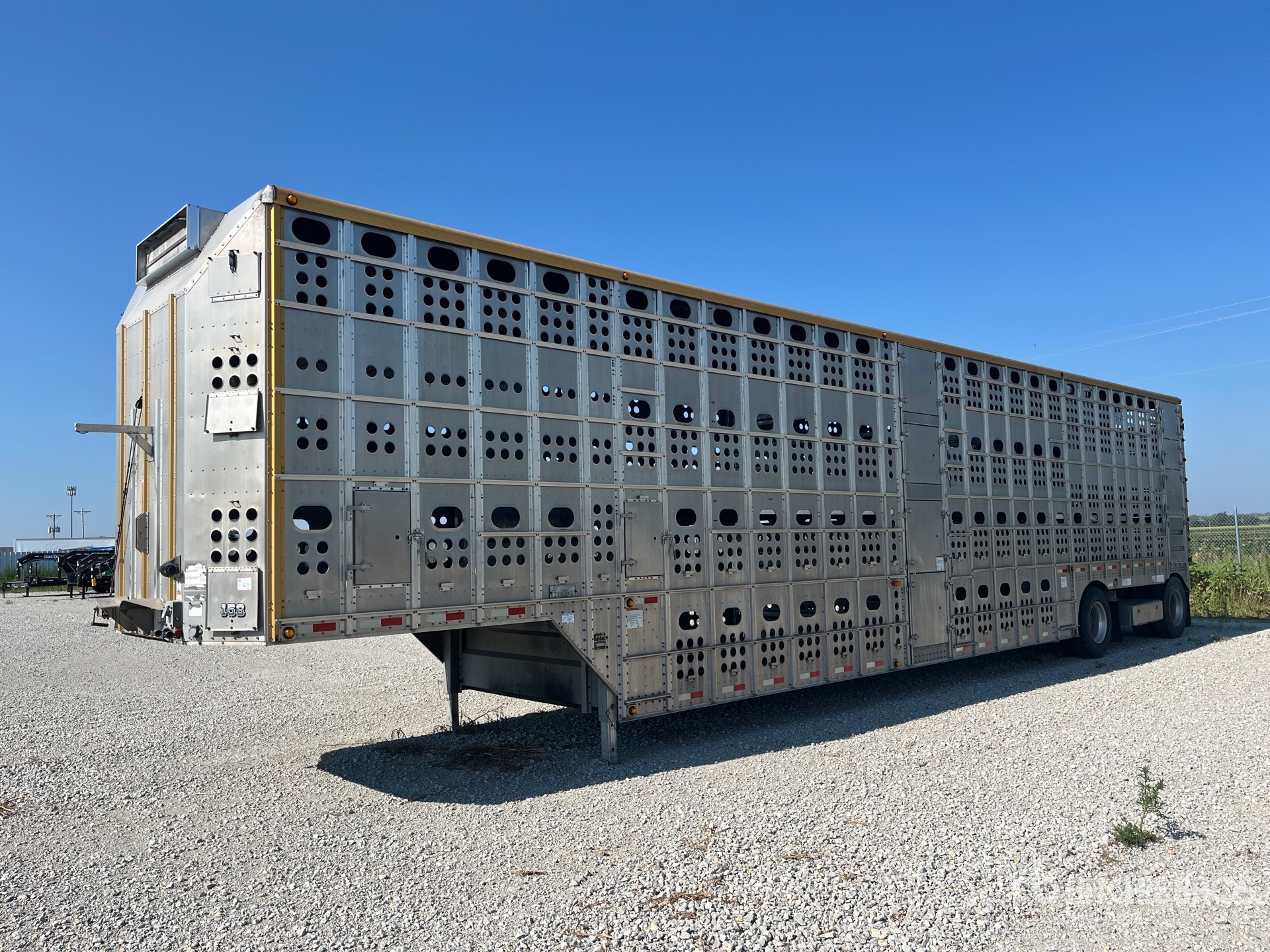2014 Merritt ATT 53 ft T/A Livestock Trailer