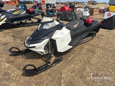 Ski Doo Summit X 800R Snowmobile