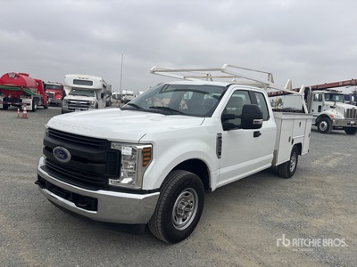 2019 Ford F-250 4x2 Extended Cab Utiliteits vrachtwagen