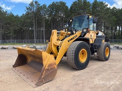 2004 Komatsu WA320-5 Chargeuse sur pneus