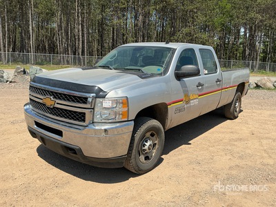 2013 Chevrolet Silverado 2500 4x2 Crew Cab Pickup