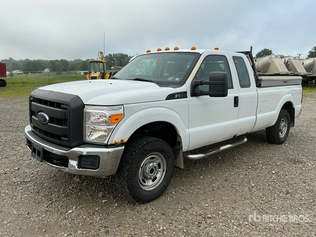 2014 Ford F-250 XL 4x4 Extended Cab Pickup
